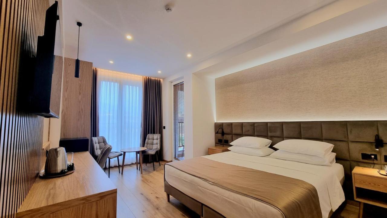 Sibb Hotel Tiranë Ngoại thất bức ảnh