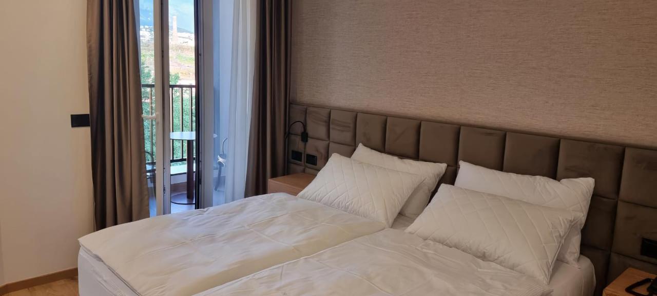 Sibb Hotel Tiranë Ngoại thất bức ảnh