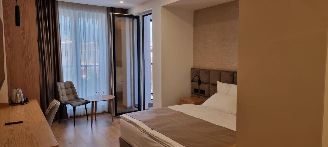 Sibb Hotel Tiranë Ngoại thất bức ảnh
