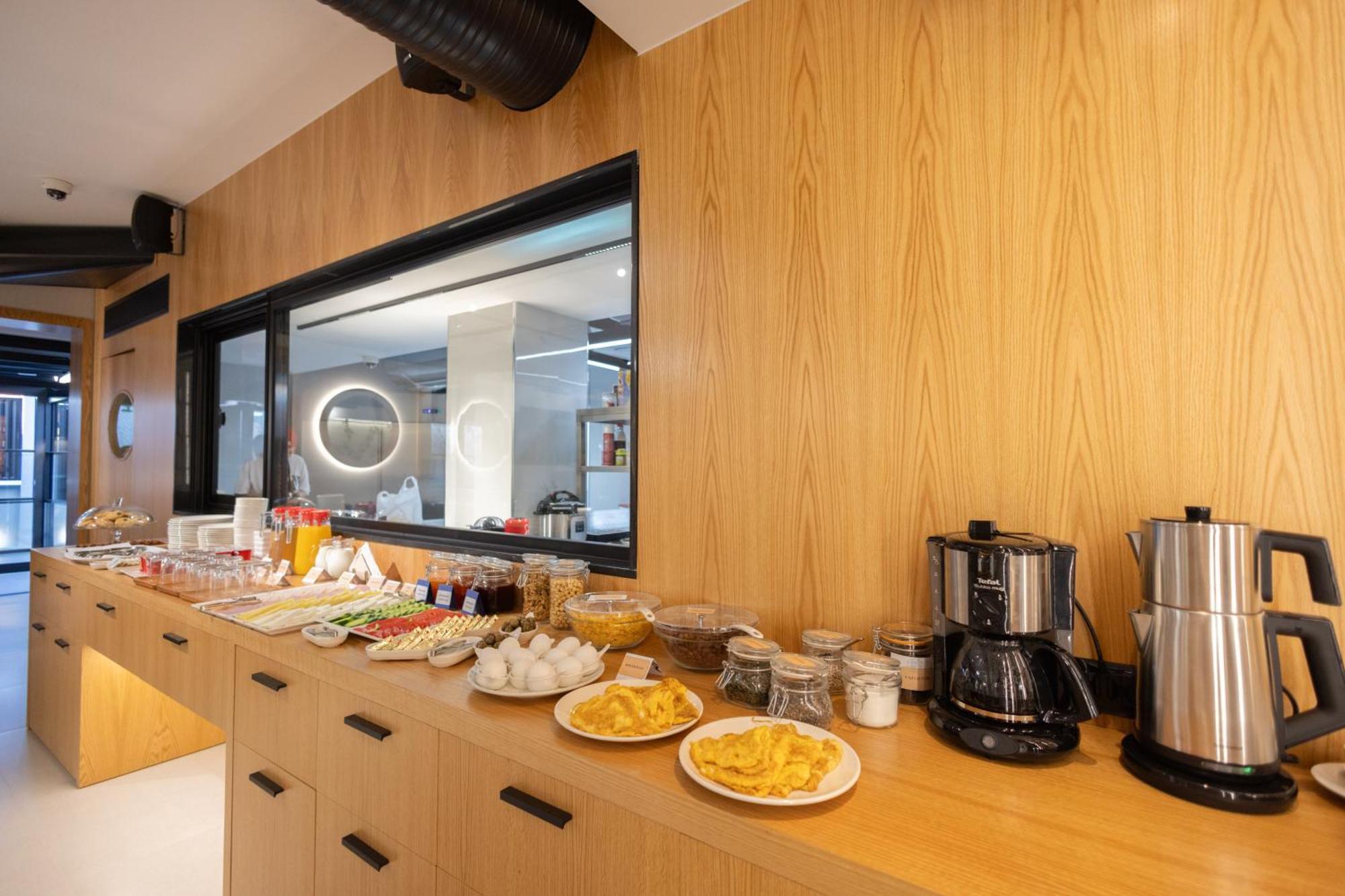 Sibb Hotel Tiranë Ngoại thất bức ảnh